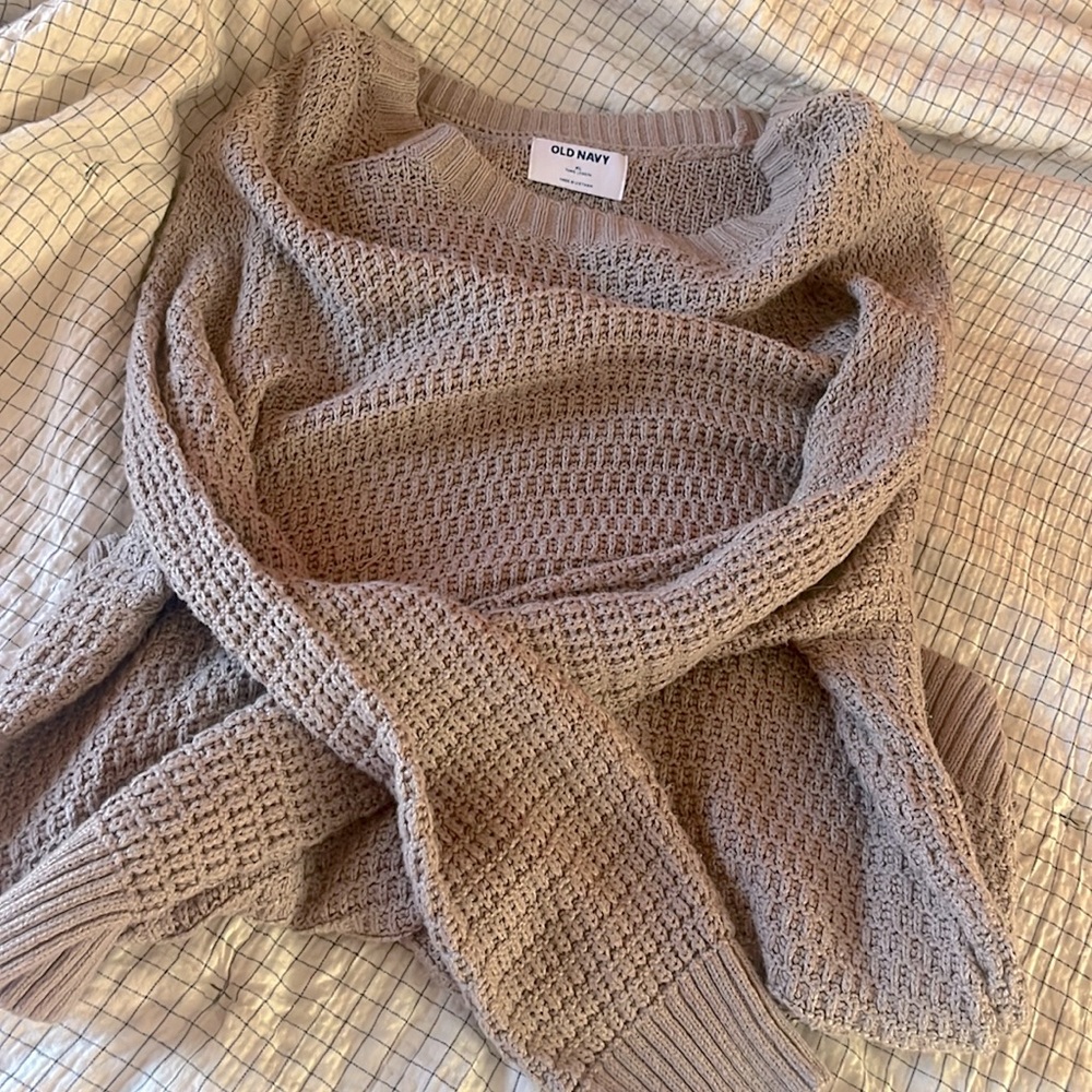 Old Navy Sweater
XL